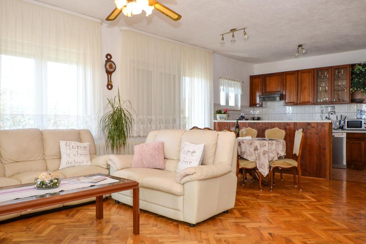 Apartment Una Seget Vranjica Ngoại thất bức ảnh