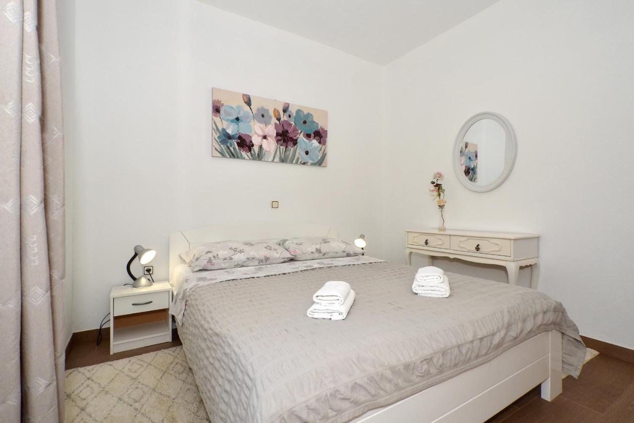 Apartment Una Seget Vranjica Ngoại thất bức ảnh